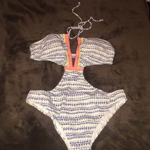 NEW WITH TAG Victoria Secret one piece swimsuit